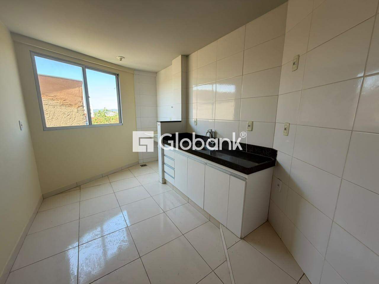 Apartamento 2 quartos para aluguel Cândida Câmara 80m² Montes Claros MG: 