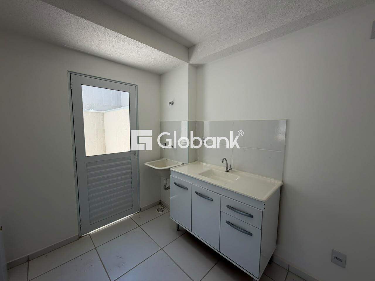 Apartamento 2 quartos para aluguel Santo Inácio 50m² Montes Claros MG: 