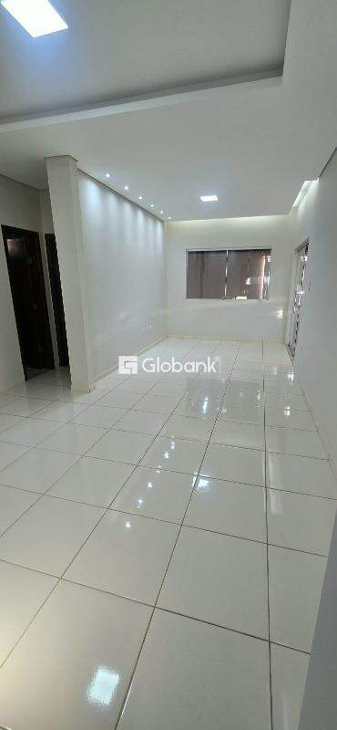 Casa 3 quartos à venda Vera Cruz 207m² Montes Claros MG: 