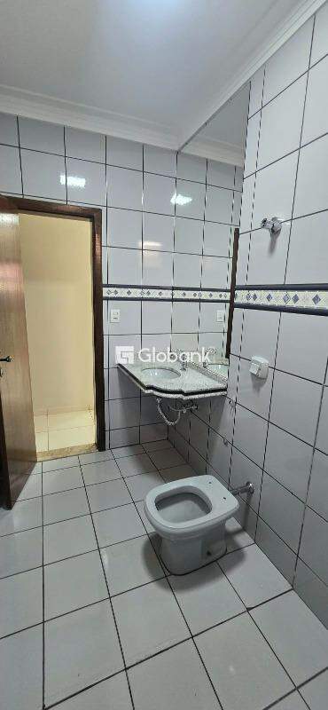 Casa 3 quartos à venda Vera Cruz 207m² Montes Claros MG: 
