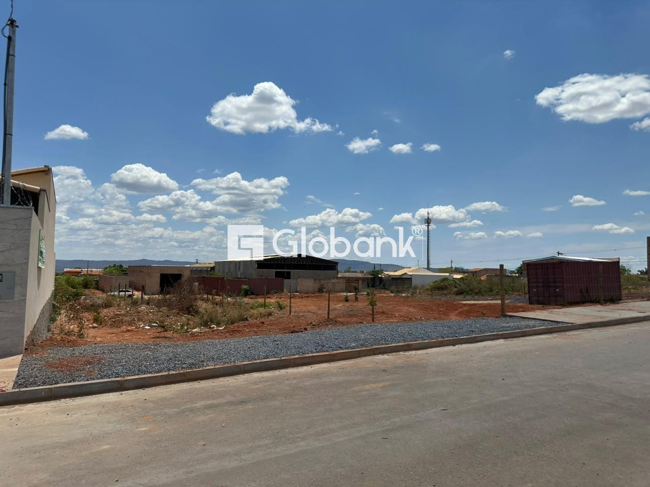 Terreno à venda Jardim Primavera 1.440m² Montes Claros MG: 