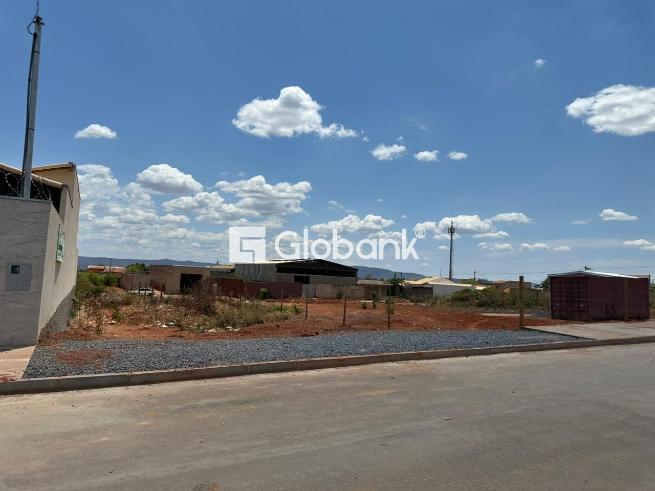 Terreno à venda Jardim Primavera 1.440m² Montes Claros MG: 