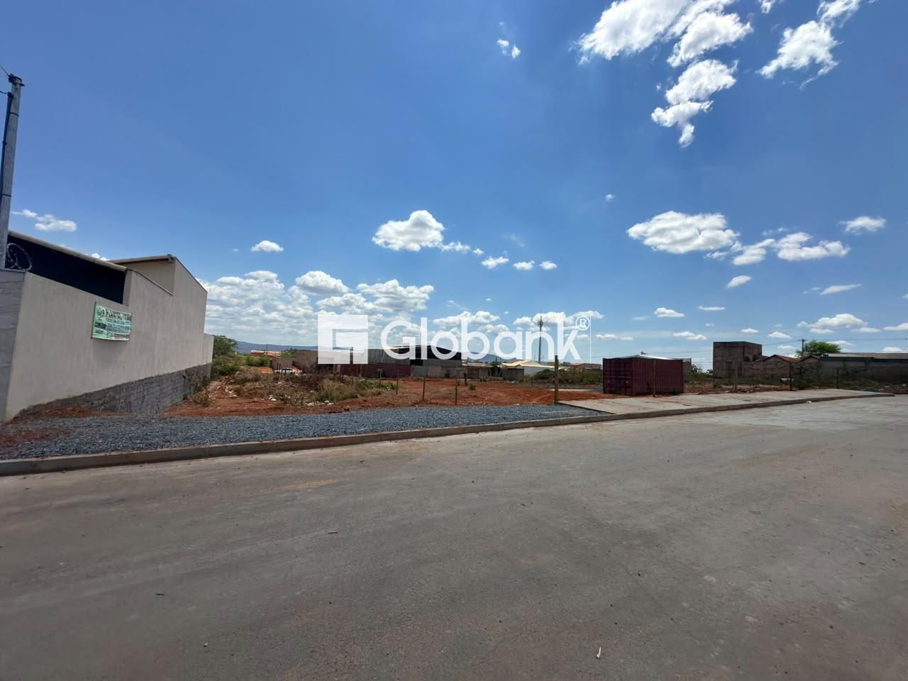 Terreno à venda Jardim Primavera 1.440m² Montes Claros MG: 
