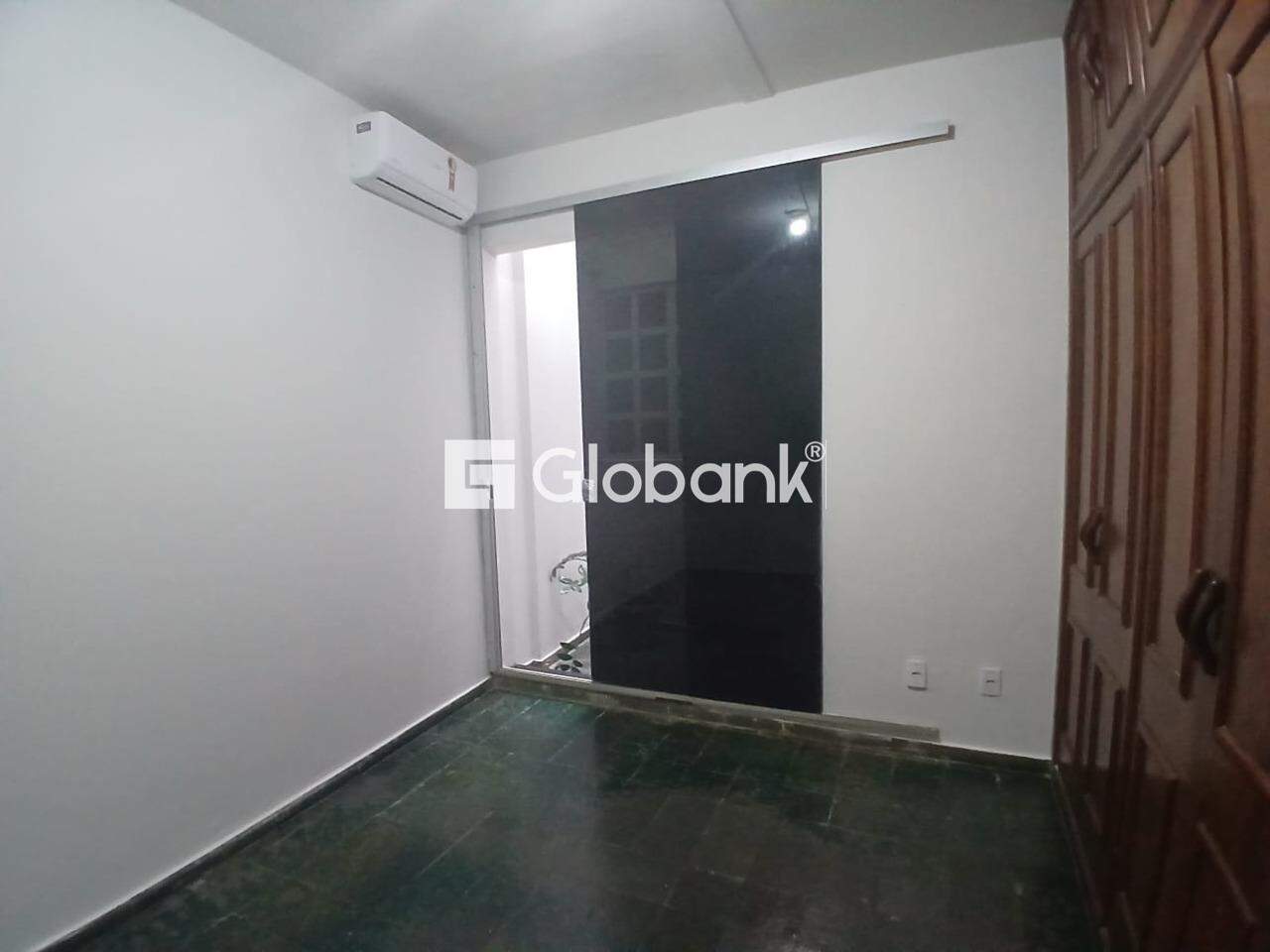 Casa 3 quartos à venda Santa Rita I 225m² Montes Claros MG: 