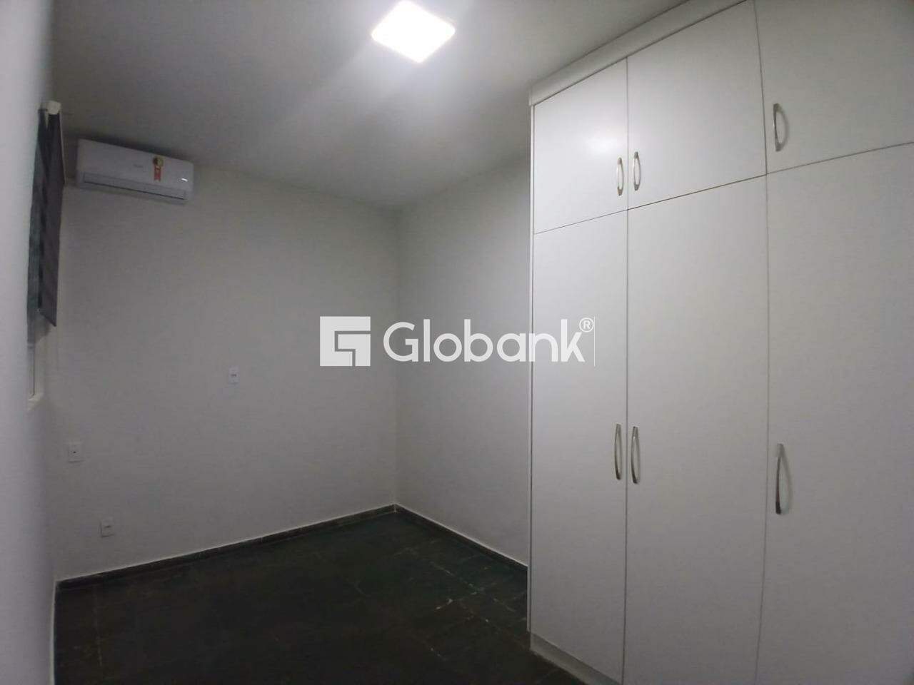 Casa 3 quartos à venda Santa Rita I 225m² Montes Claros MG: 