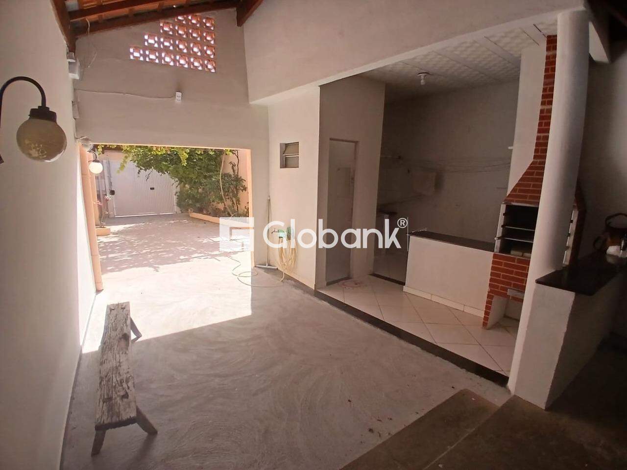 Casa 3 quartos à venda Santa Rita I 225m² Montes Claros MG: 