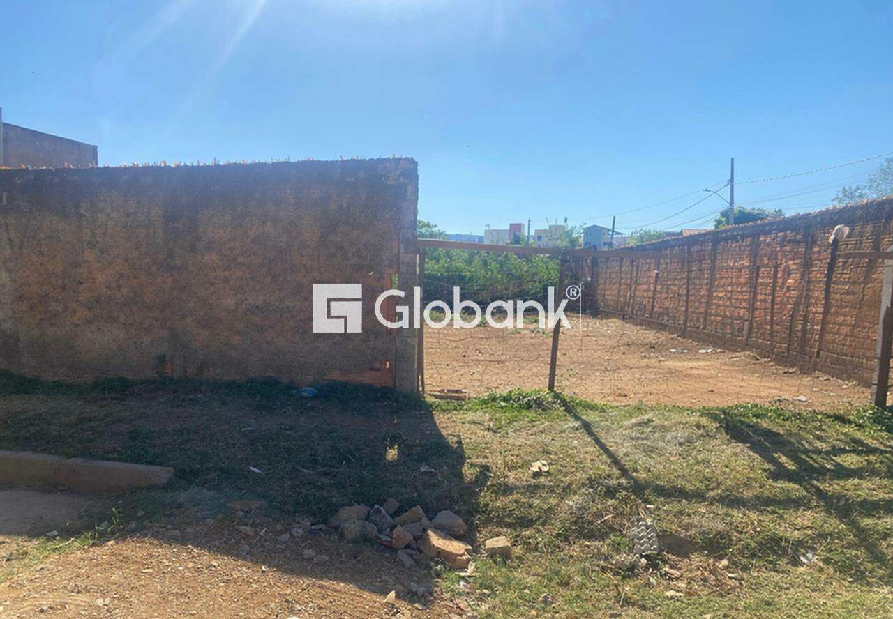 Terreno à venda Canelas II 120m² Montes Claros MG: 
