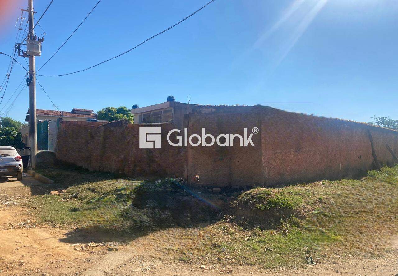 Terreno à venda Canelas II 120m² Montes Claros MG: 