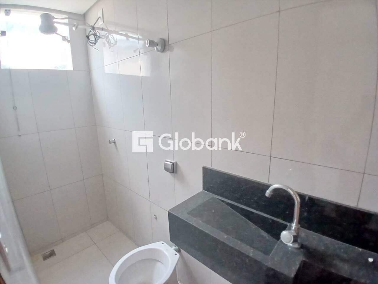 Kitnet 1 quarto para aluguel Vila Ipiranga 40m² Montes Claros MG: Banheiro