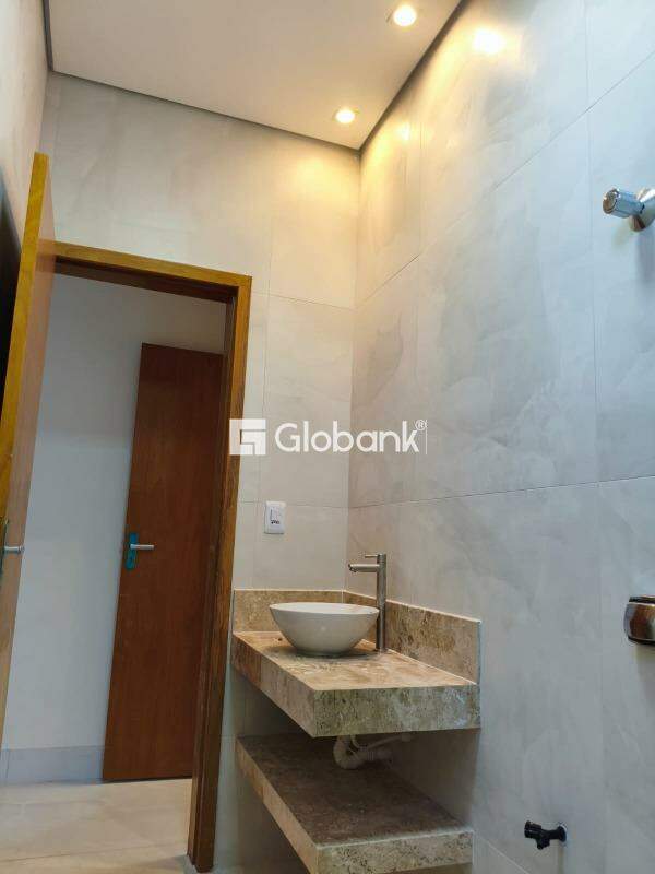 Casa 3 quartos à venda Residencial Monte Belo 80m² Montes Claros MG: