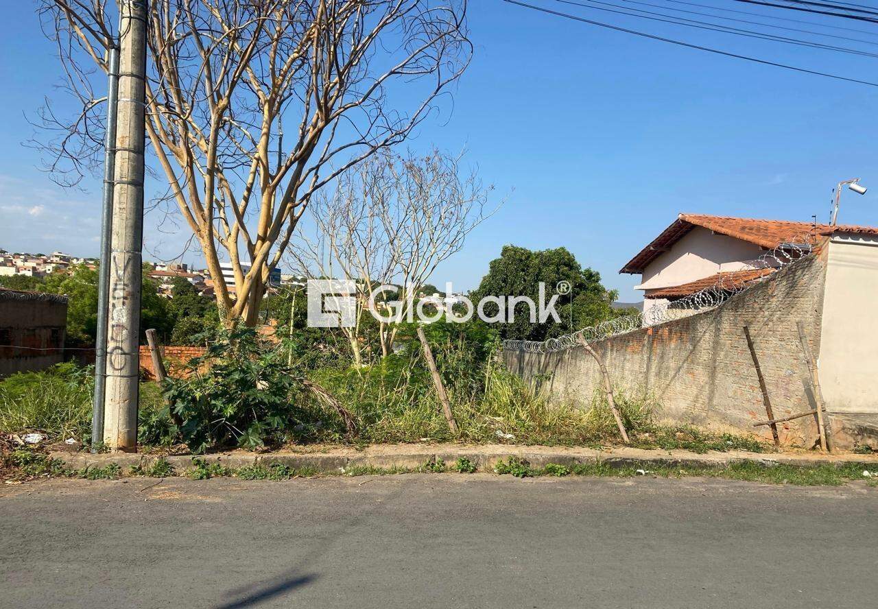 Terreno à venda São Judas Tadeu 504m² Montes Claros MG: