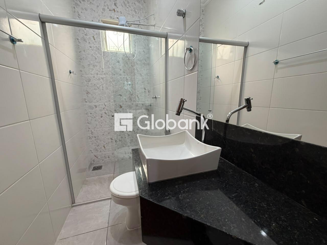 Casa 3 quartos para aluguel Independência 80m² Montes Claros MG: 