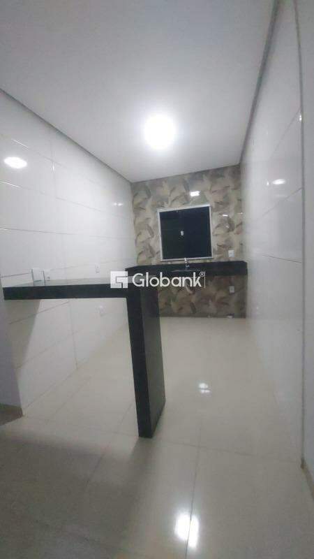 Casa 2 quartos à venda Jardim Olímpico 55m² Montes Claros MG: 