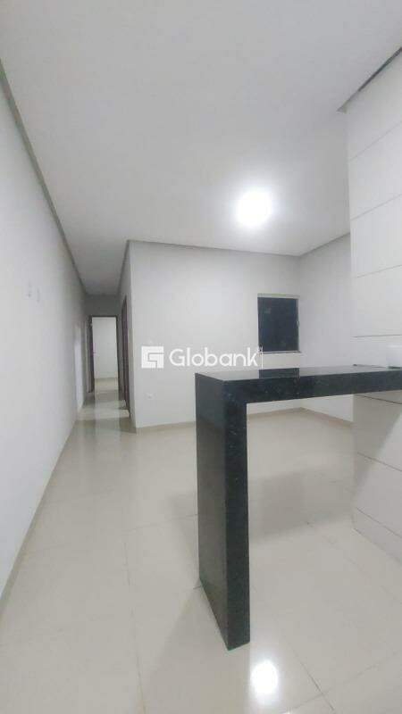Casa 2 quartos à venda Jardim Olímpico 55m² Montes Claros MG: 