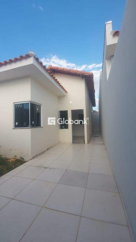 Casa 2 quartos à venda Jardim Olímpico 55m² Montes Claros MG: 
