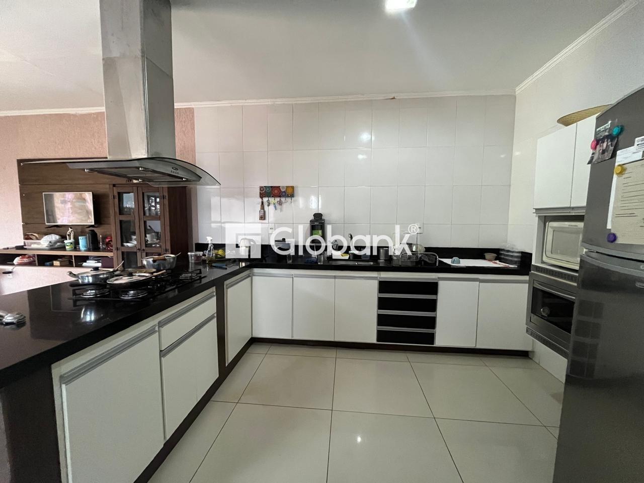 Casa 3 quartos para aluguel Ibituruna 345m² Montes Claros MG: cozinha