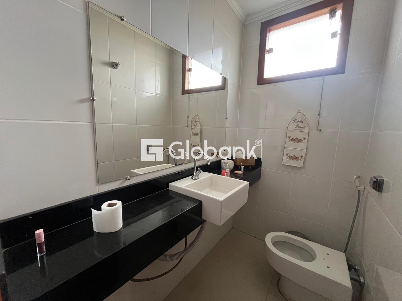 Casa 3 quartos para aluguel Ibituruna 345m² Montes Claros MG: banheiro social
