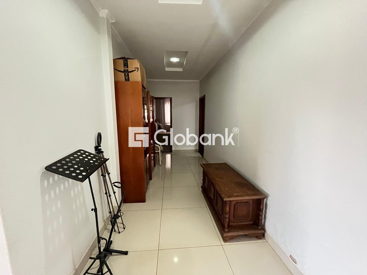 Casa 3 quartos para aluguel Ibituruna 345m² Montes Claros MG: corredor