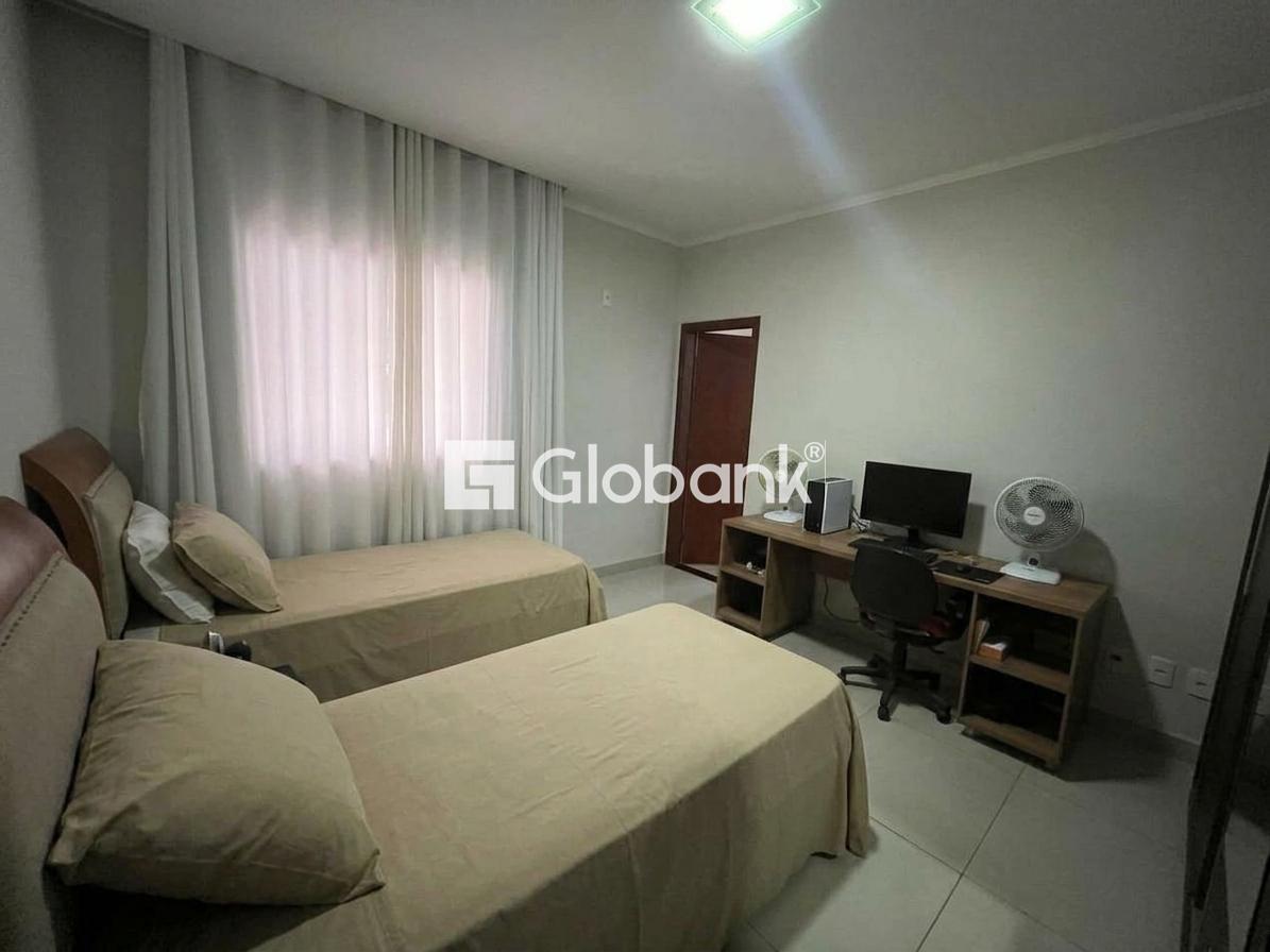 Casa 3 quartos para aluguel Ibituruna 345m² Montes Claros MG: suite 1
