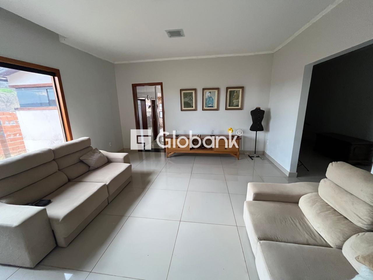 Casa 3 quartos para aluguel Ibituruna 345m² Montes Claros MG: