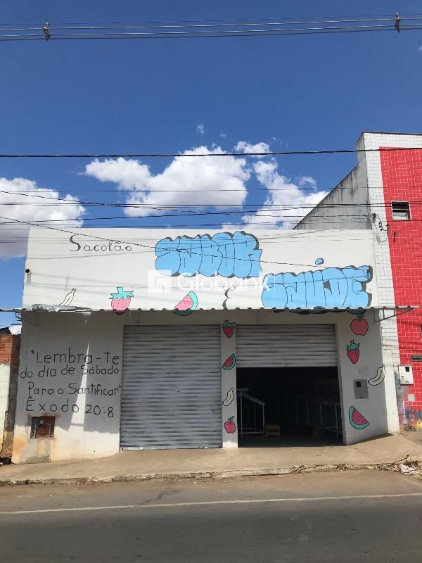 Ponto comercial para aluguel Major Prates 110m² Montes Claros MG: 