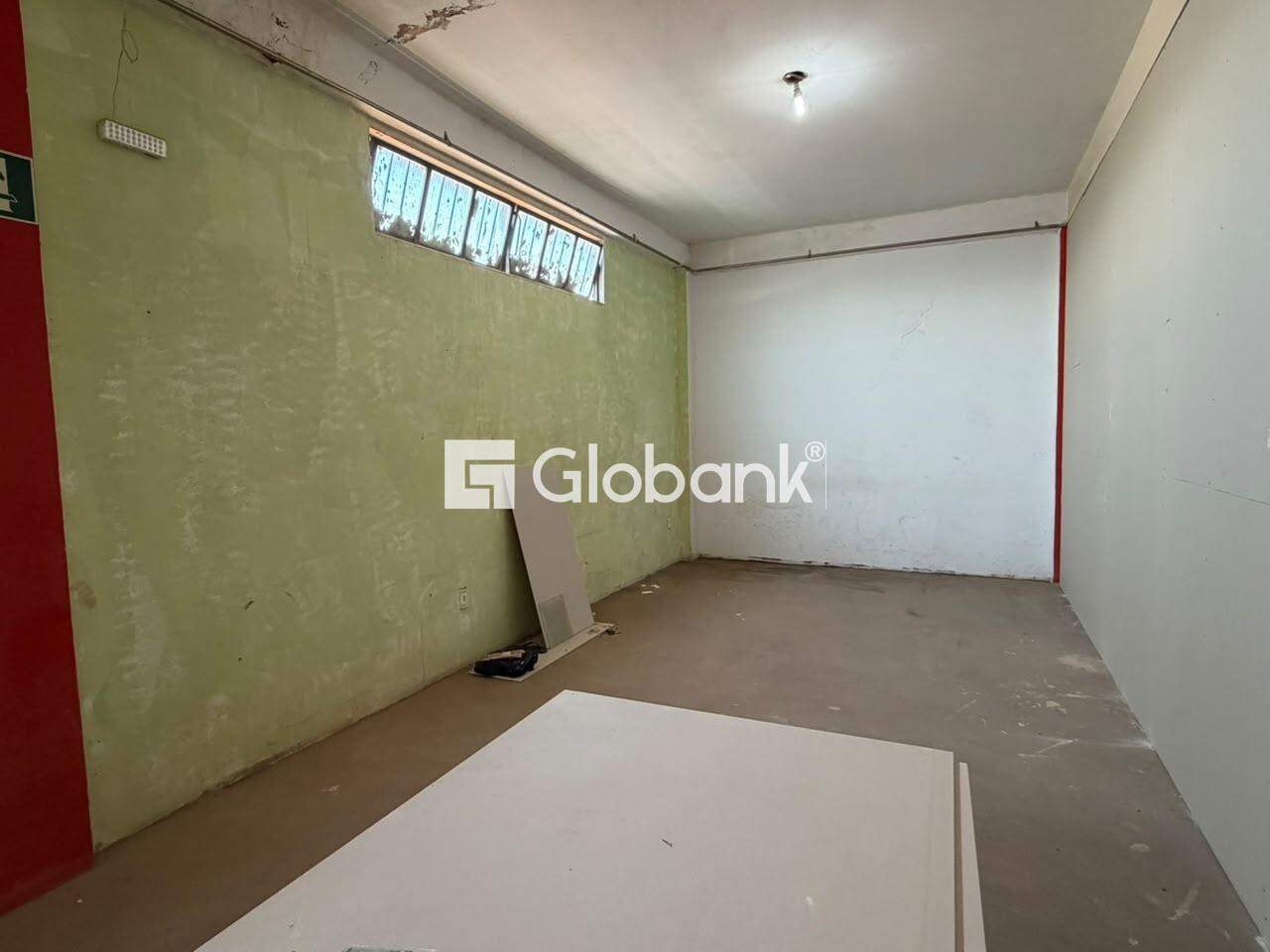 Sala comercial para aluguel Independência 30m² Montes Claros MG: