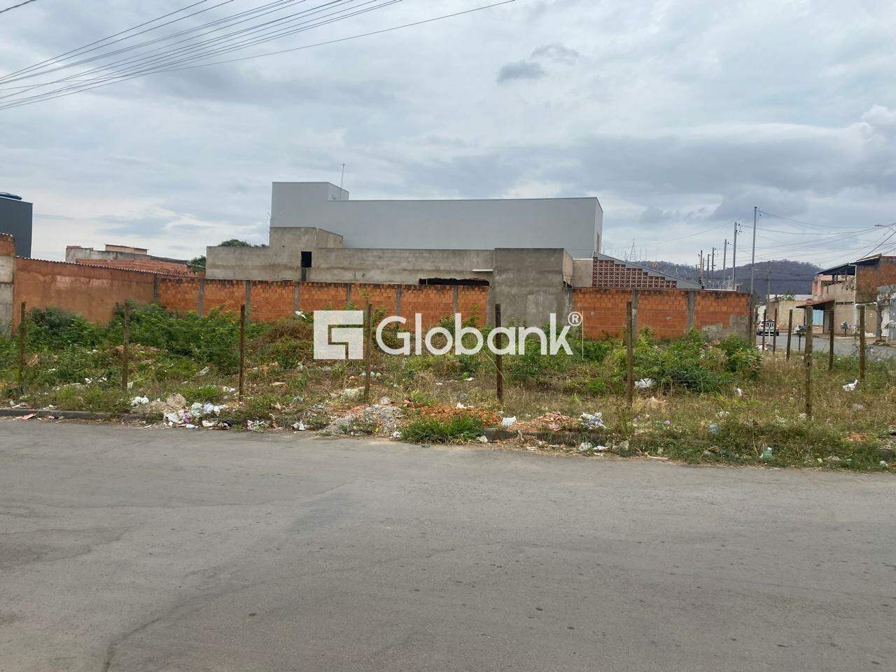 Terreno à venda Alterosas 600m² Montes Claros MG: 