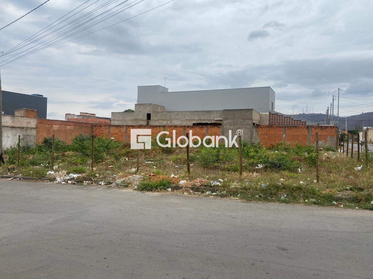 Terreno à venda Alterosas 600m² Montes Claros MG: 