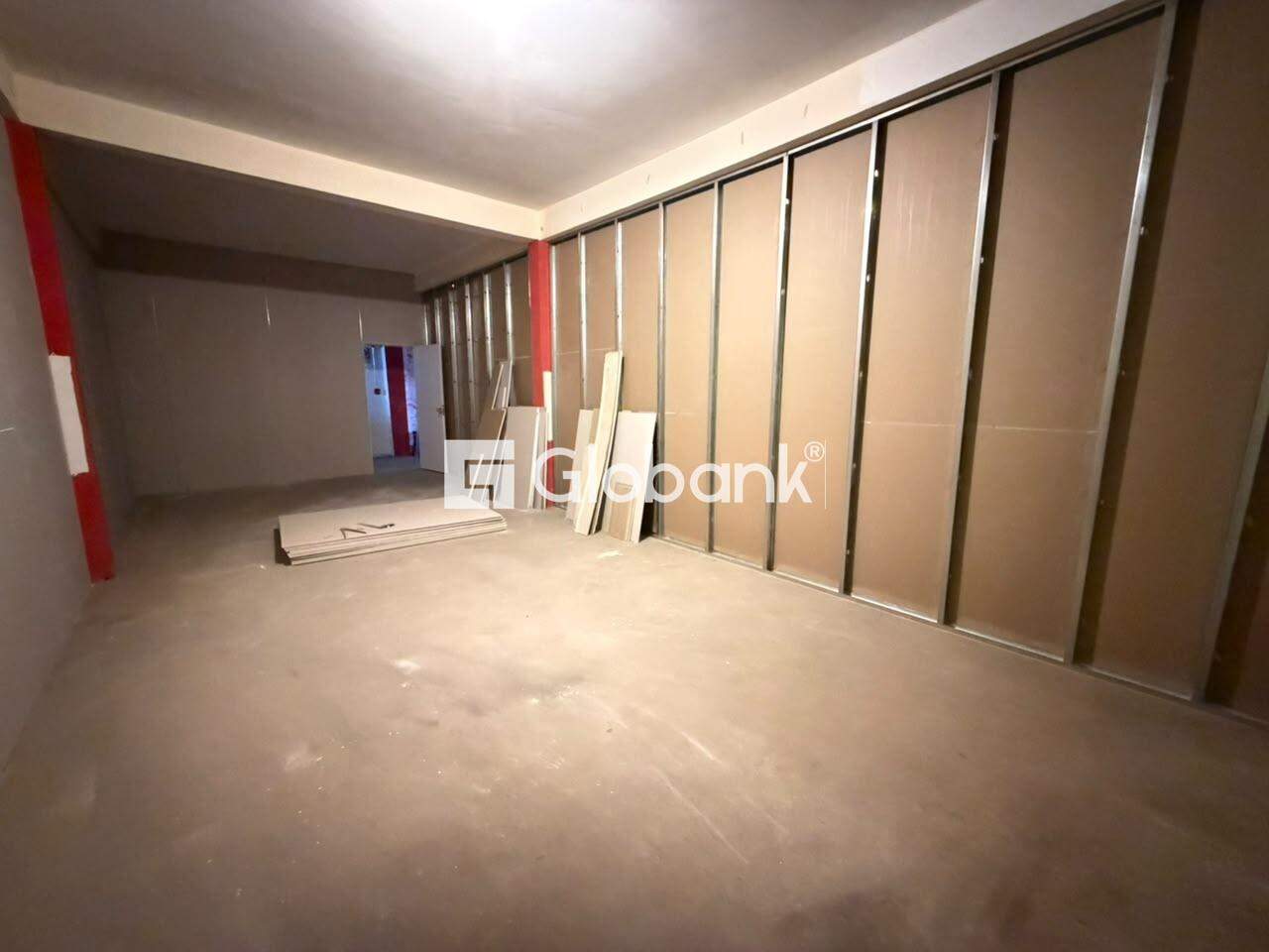 Sala comercial para aluguel Independência 30m² Montes Claros MG: 