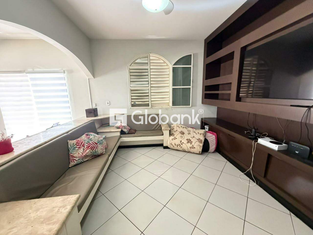 Casa 4 quartos para aluguel Todos os Santos 250m² Montes Claros MG:
