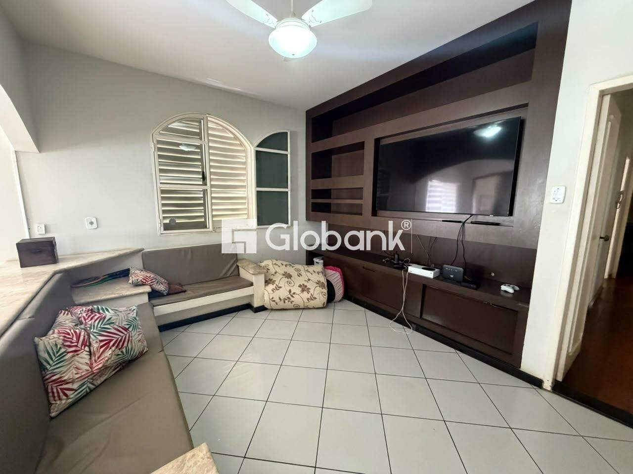 Casa 4 quartos para aluguel Todos os Santos 250m² Montes Claros MG: