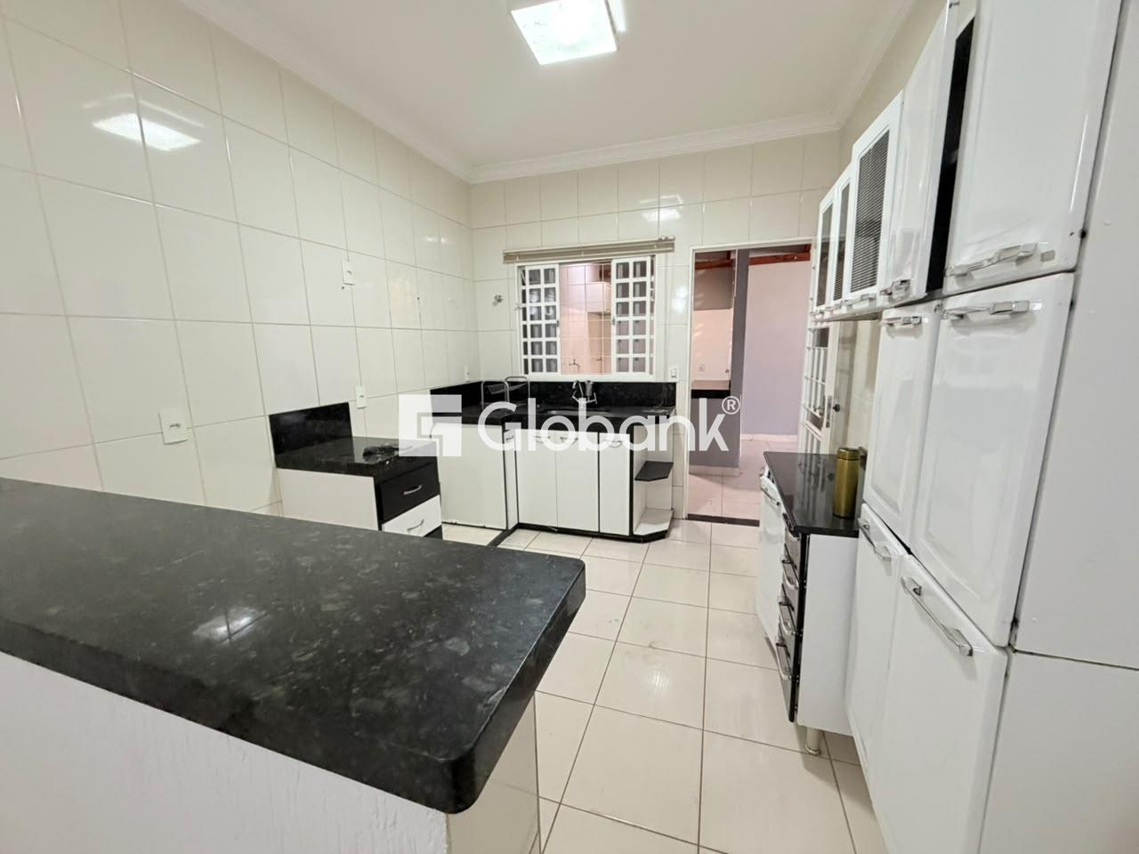 Casa 3 quartos para aluguel Nossa Senhora Aparecida 110m² Montes Claros MG: 