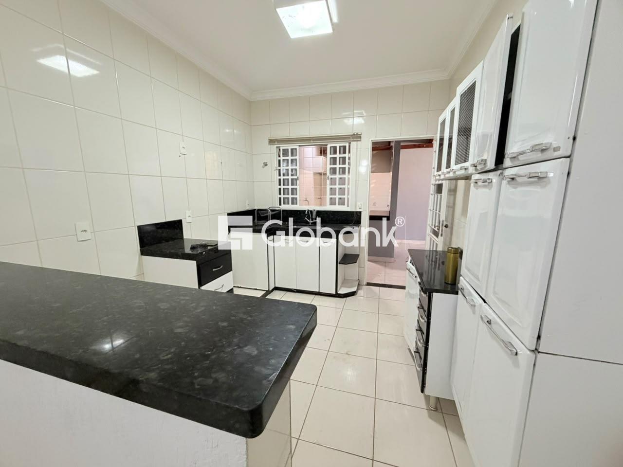 Casa 3 quartos para aluguel Nossa Senhora Aparecida 110m² Montes Claros MG: 