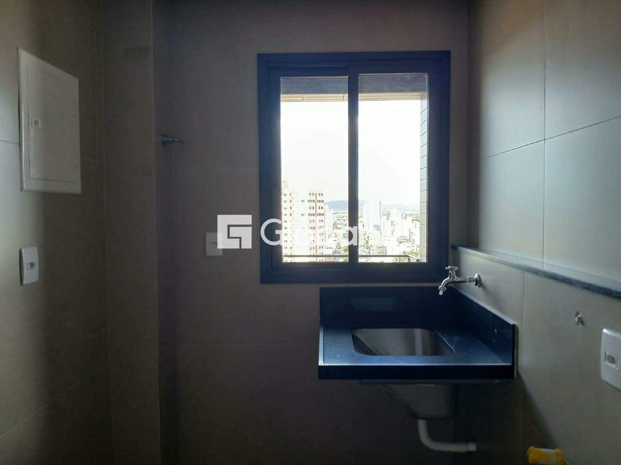Apartamento 3 quartos à venda Jardim São Luiz 87,43m² Montes Claros MG: àrea de serviço