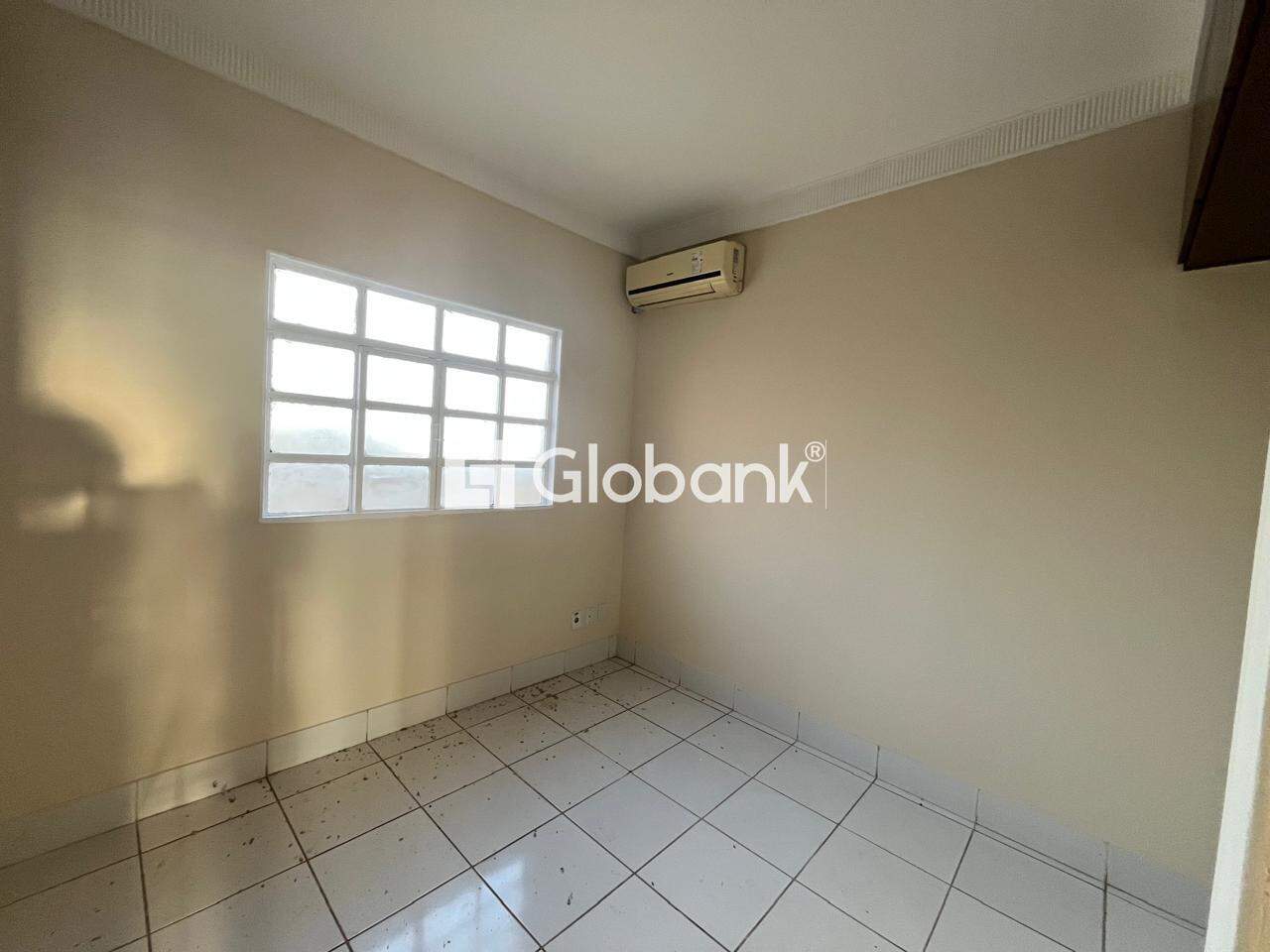 Casa 3 quartos para aluguel Vila Guilhermina 120m² Montes Claros MG: