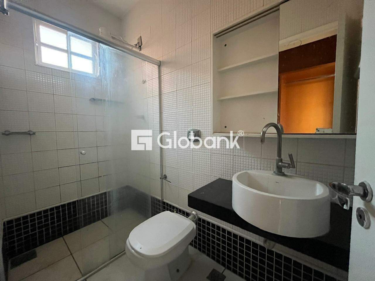 Casa 3 quartos para aluguel Vila Guilhermina 120m² Montes Claros MG: