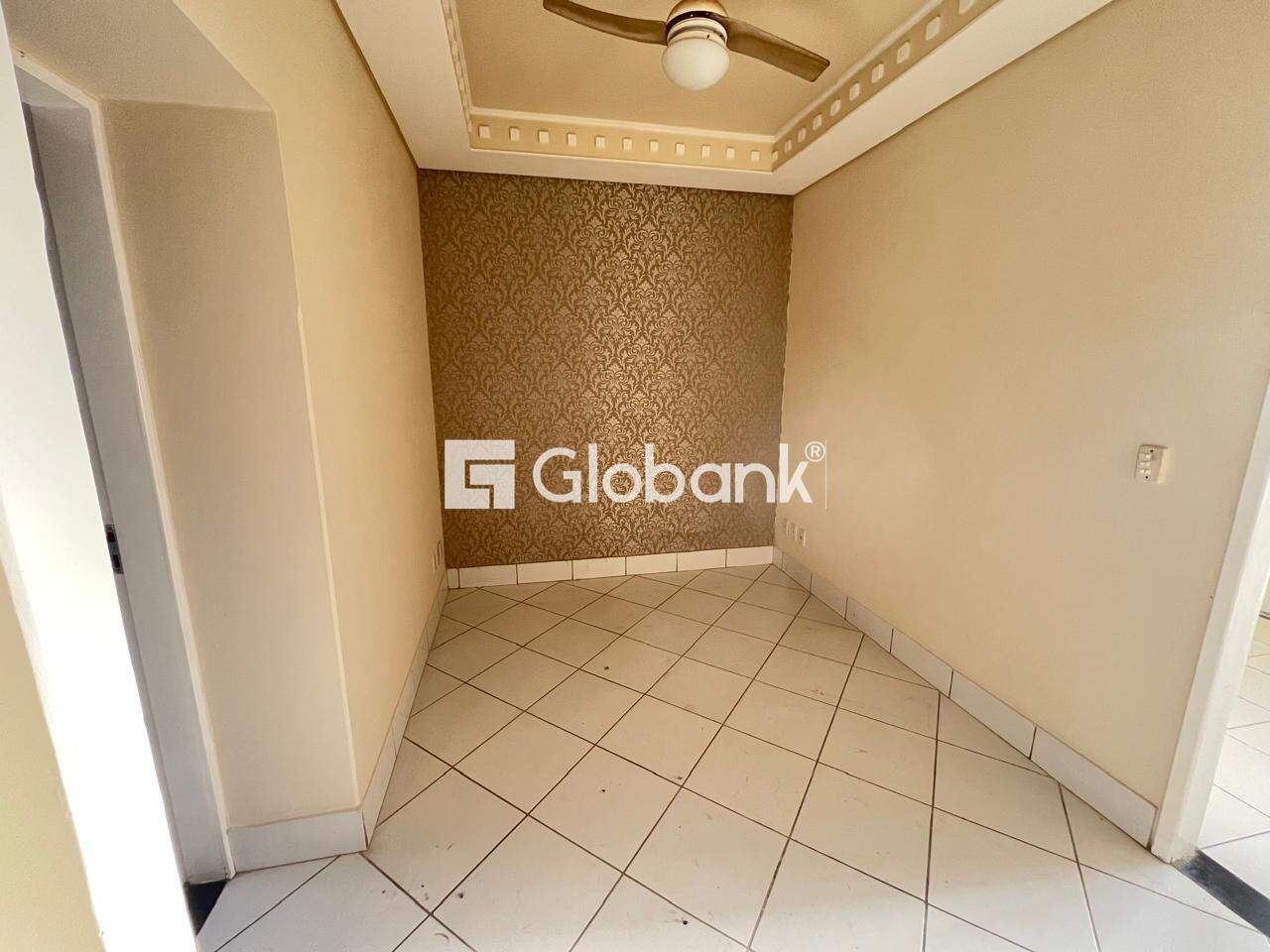 Casa 3 quartos para aluguel Vila Guilhermina 120m² Montes Claros MG: