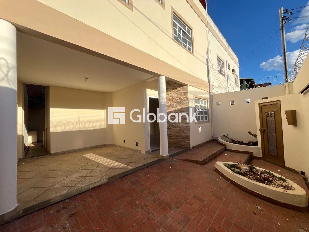 Casa 3 quartos para aluguel Vila Guilhermina 120m² Montes Claros MG: 