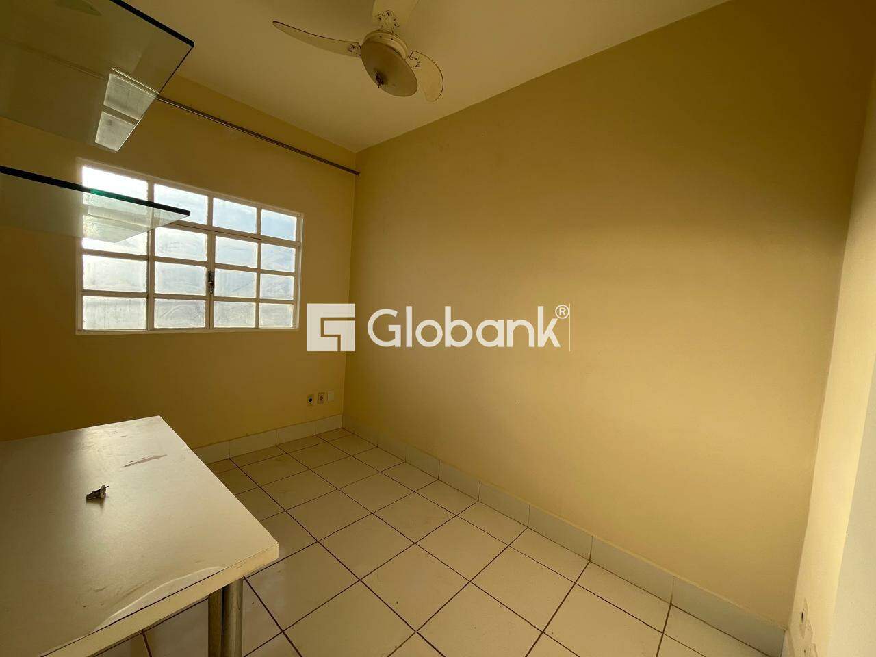 Casa 3 quartos para aluguel Vila Guilhermina 120m² Montes Claros MG: