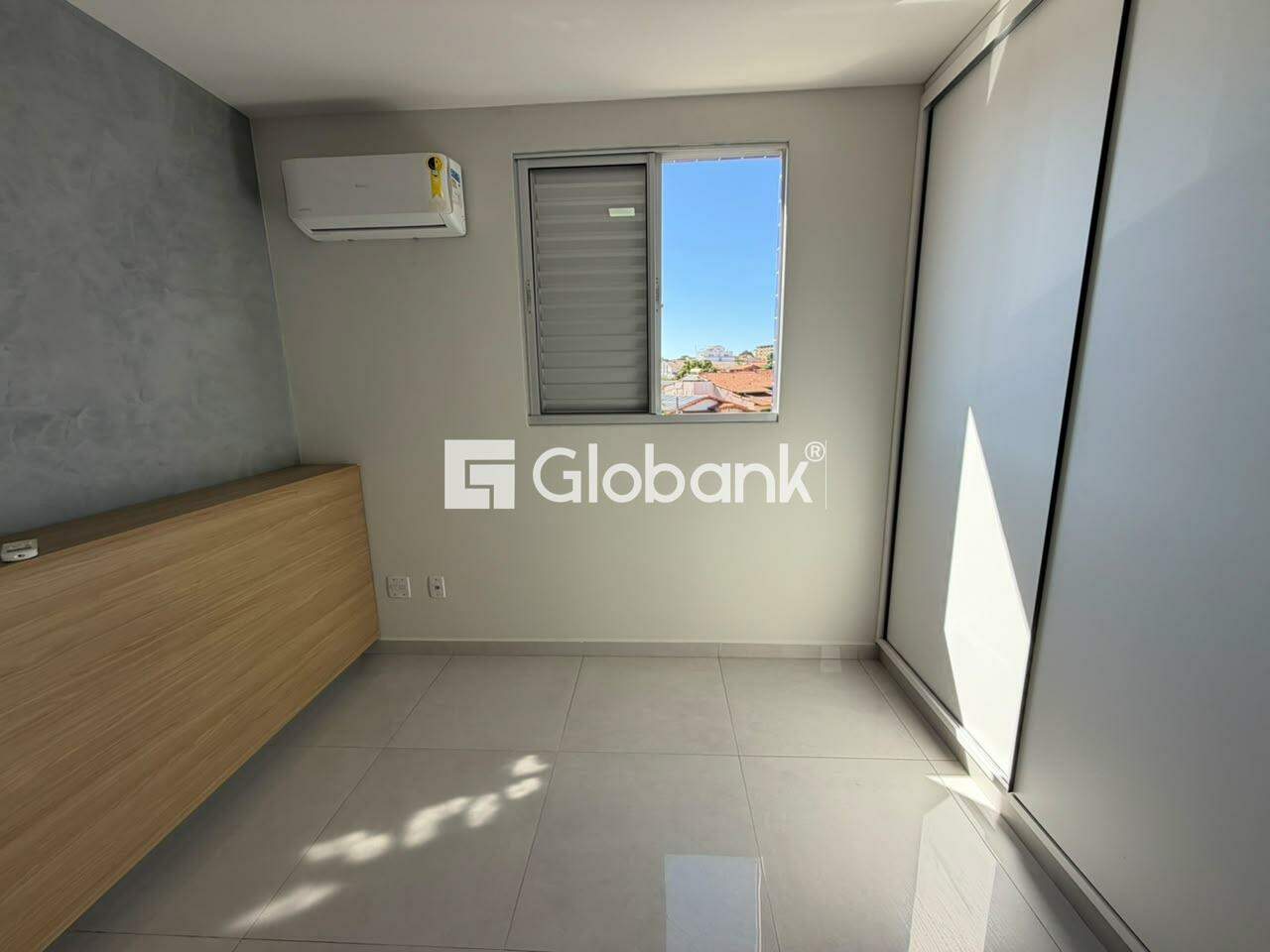 Apartamento 2 quartos para aluguel Vila Guilhermina 80m² Montes Claros MG: 