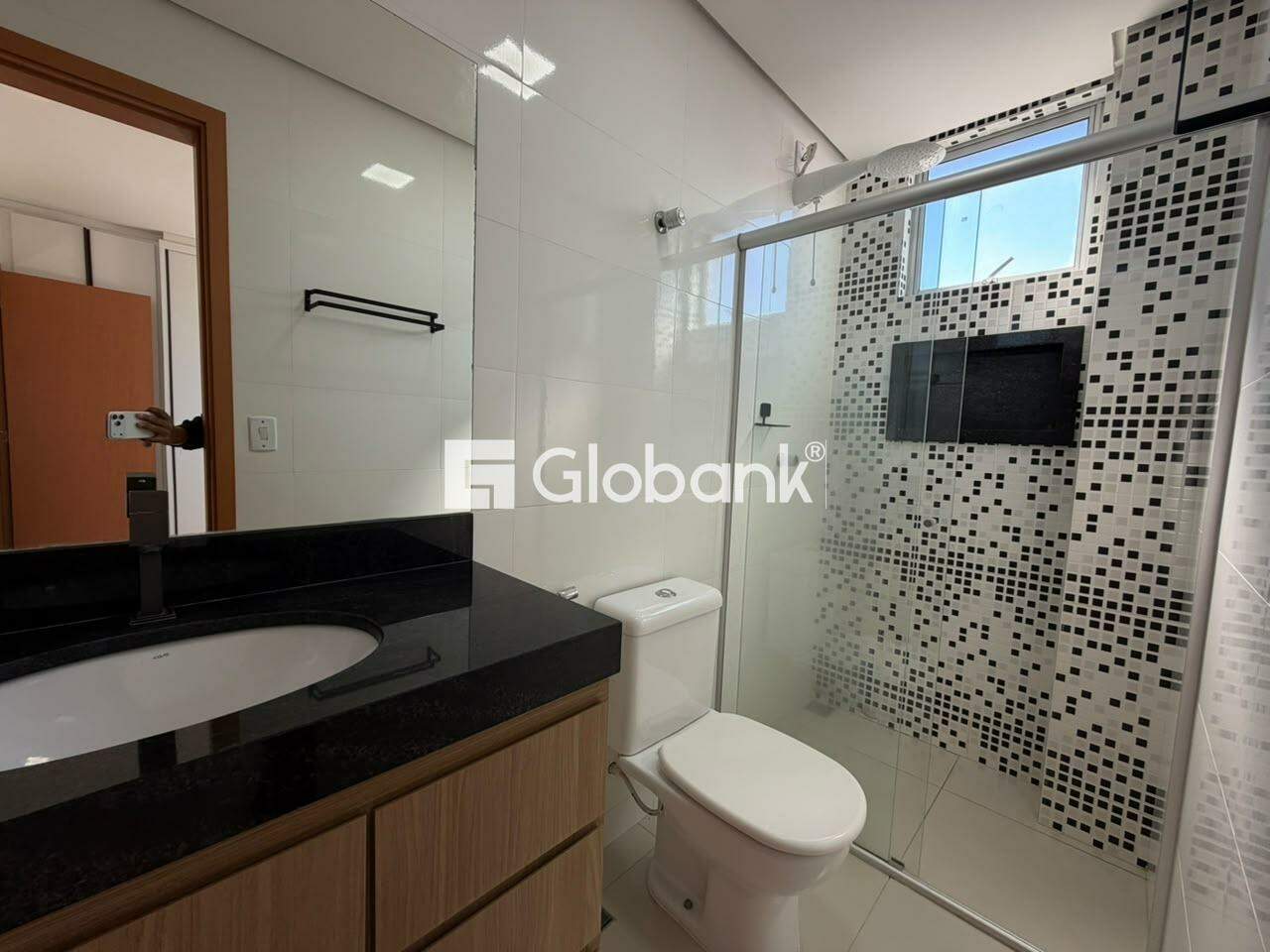 Apartamento 2 quartos para aluguel Vila Guilhermina 80m² Montes Claros MG: 
