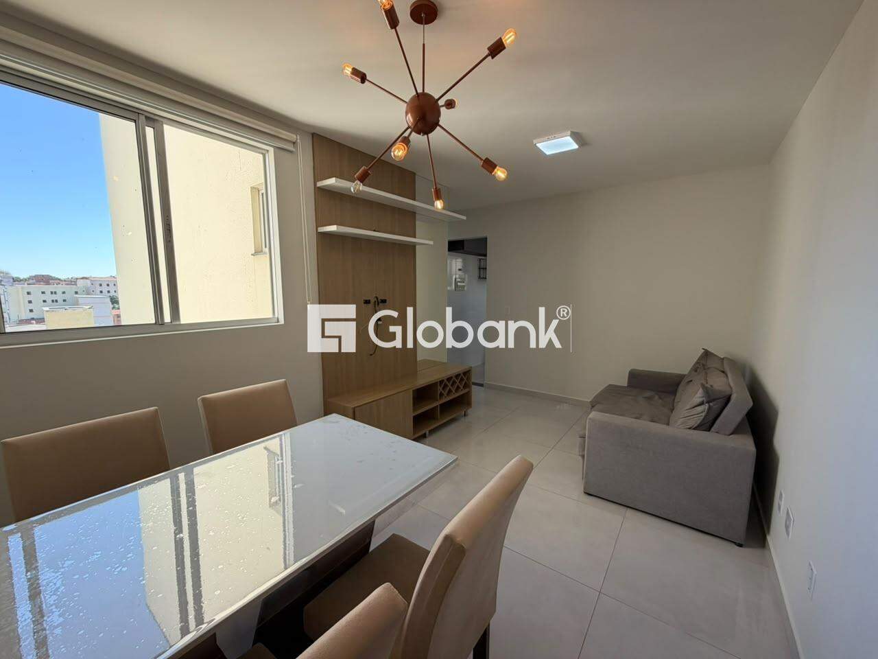 Apartamento 2 quartos para aluguel Vila Guilhermina 80m² Montes Claros MG: 