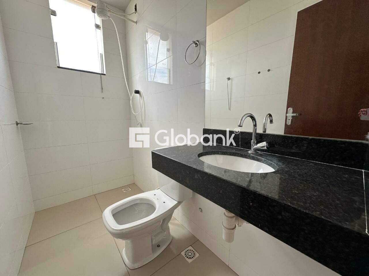 Apartamento 2 quartos à venda Canelas 68m² Montes Claros MG: Banheiro Social
