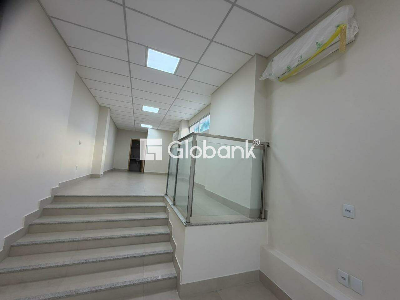 Ponto comercial para aluguel Centro 100m² Montes Claros MG: