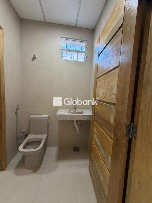 Ponto comercial para aluguel Centro 100m² Montes Claros MG: