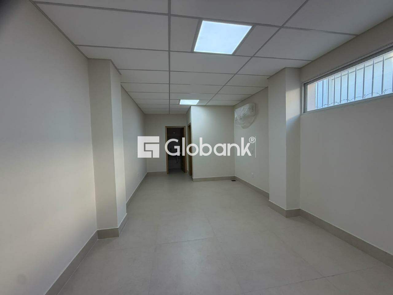 Ponto comercial para aluguel Centro 100m² Montes Claros MG:
