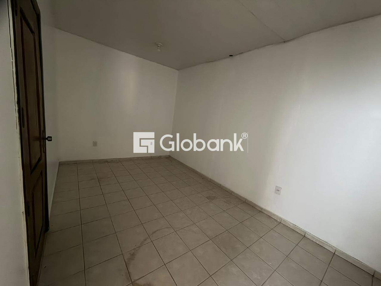 Ponto comercial para aluguel Centro 70m² Montes Claros MG: 