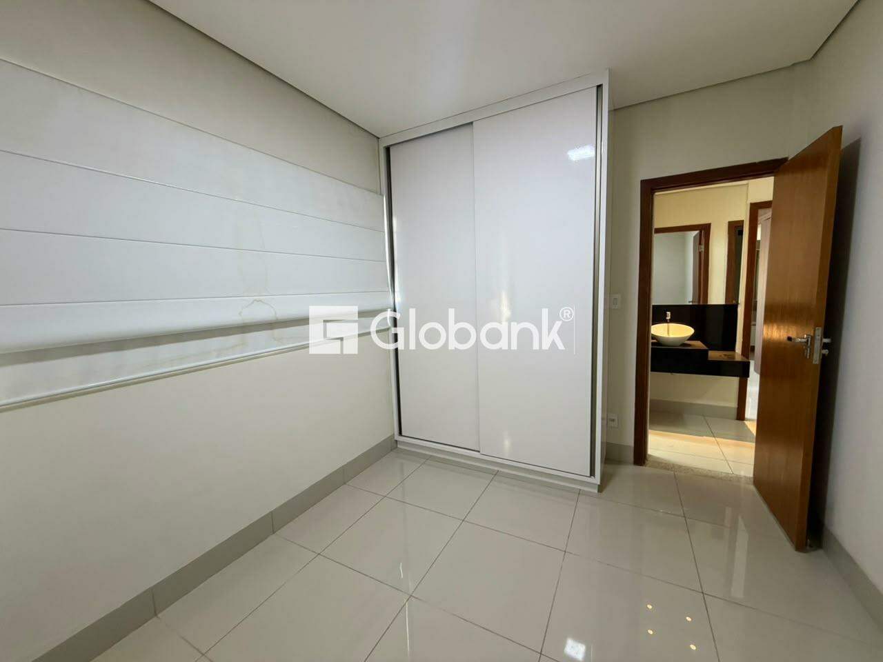 Apartamento 3 quartos para aluguel Centro 100m² Montes Claros MG: 