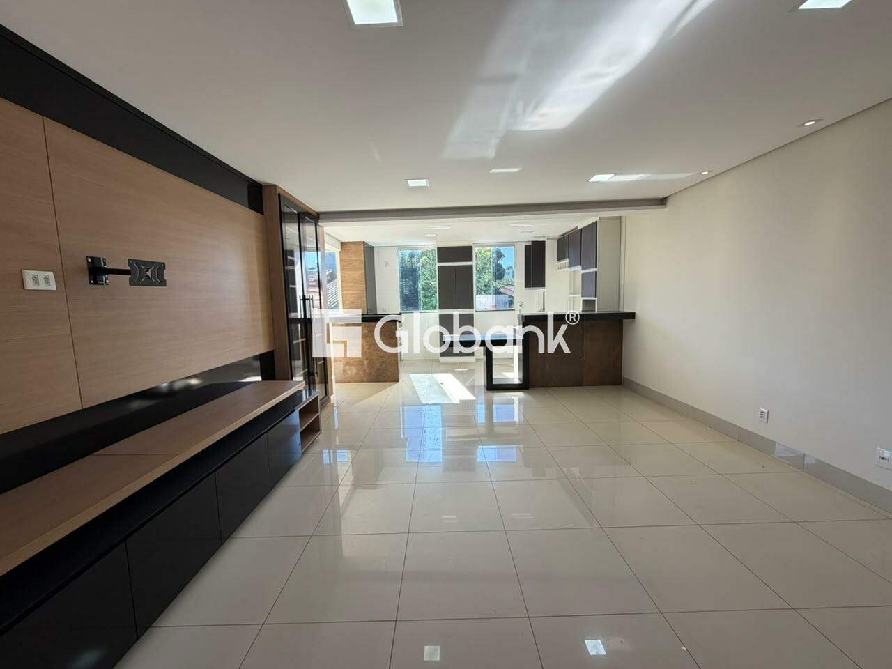 Apartamento 3 quartos para aluguel Centro 100m² Montes Claros MG: 