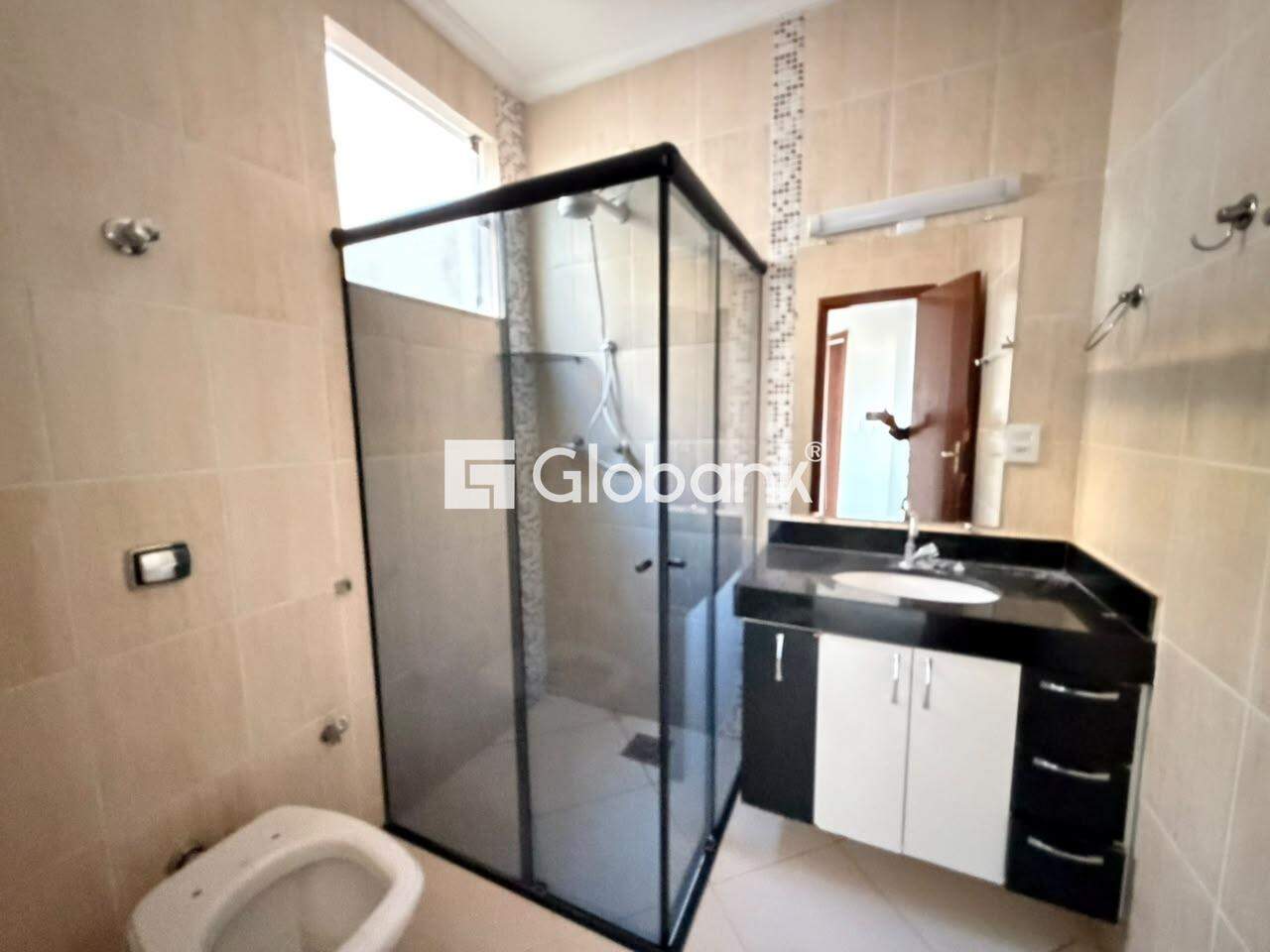 Casa 4 quartos para aluguel Barcelona Park 160m² Montes Claros MG: